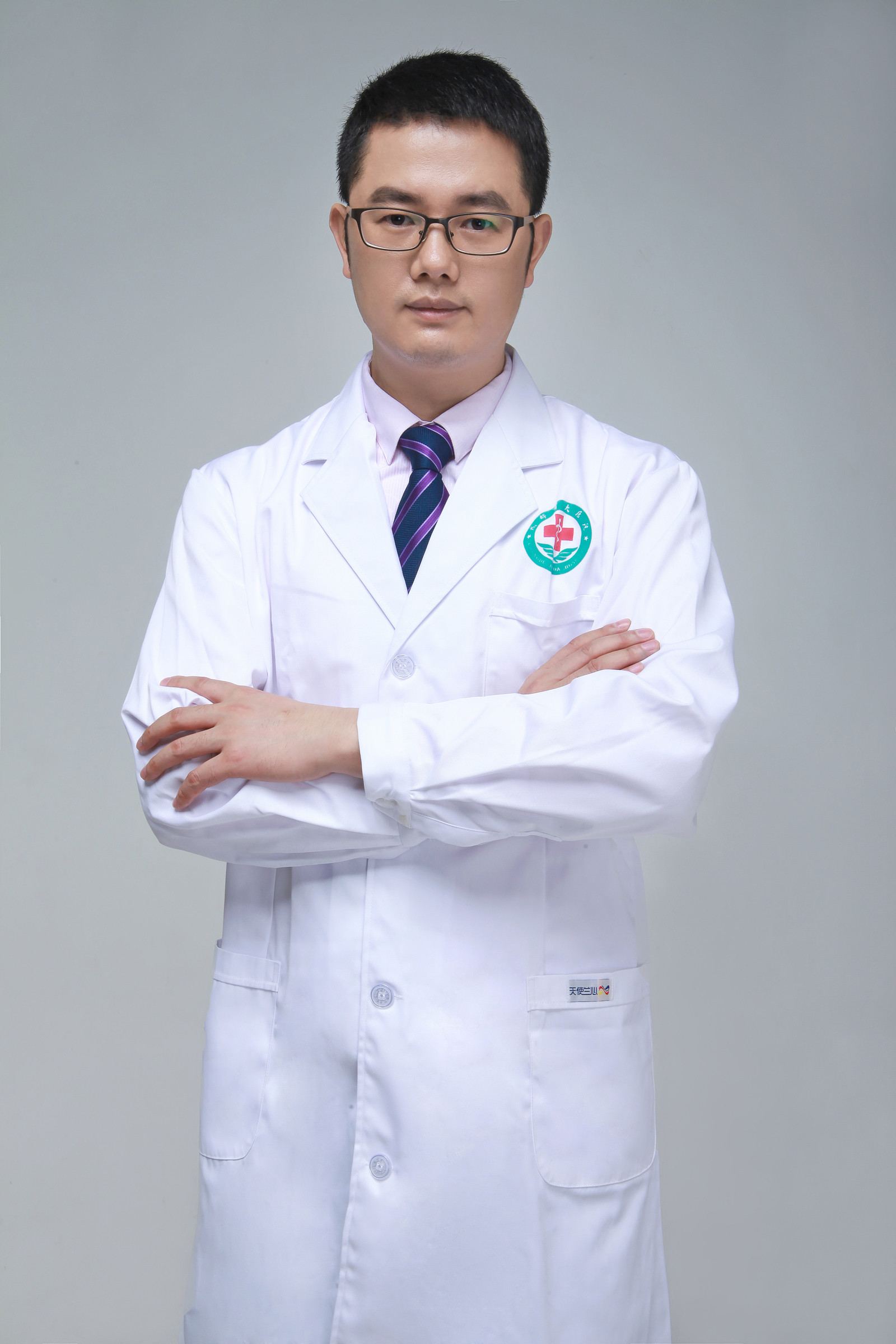 周斌