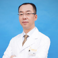 黄震英