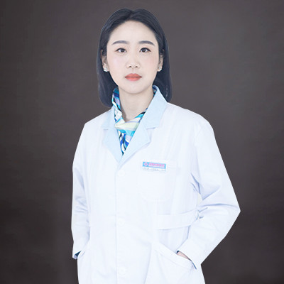 李依俐