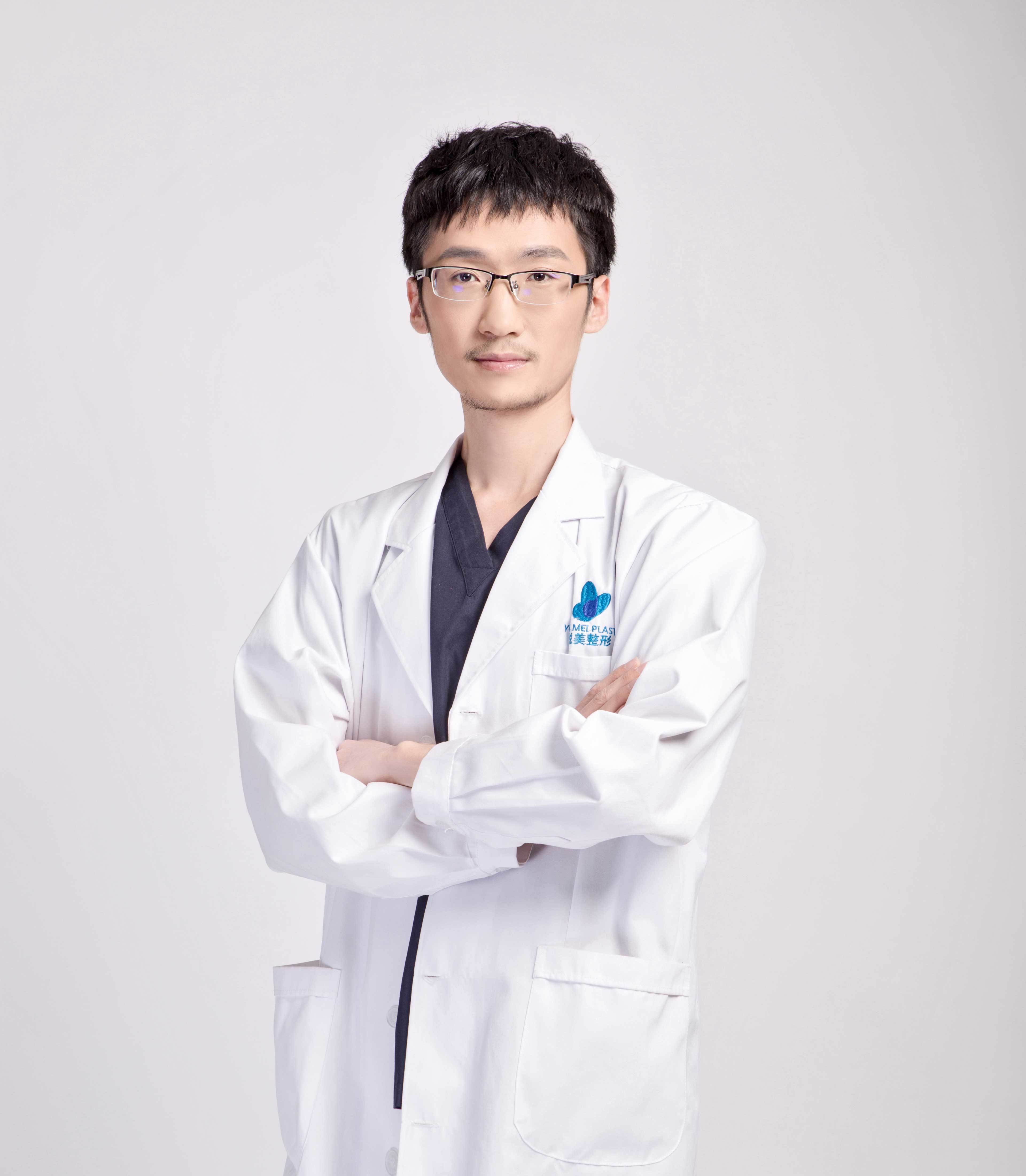 何清磊