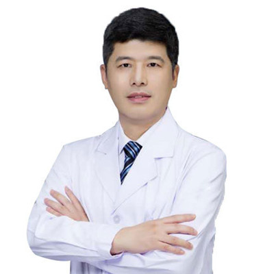 万伟东