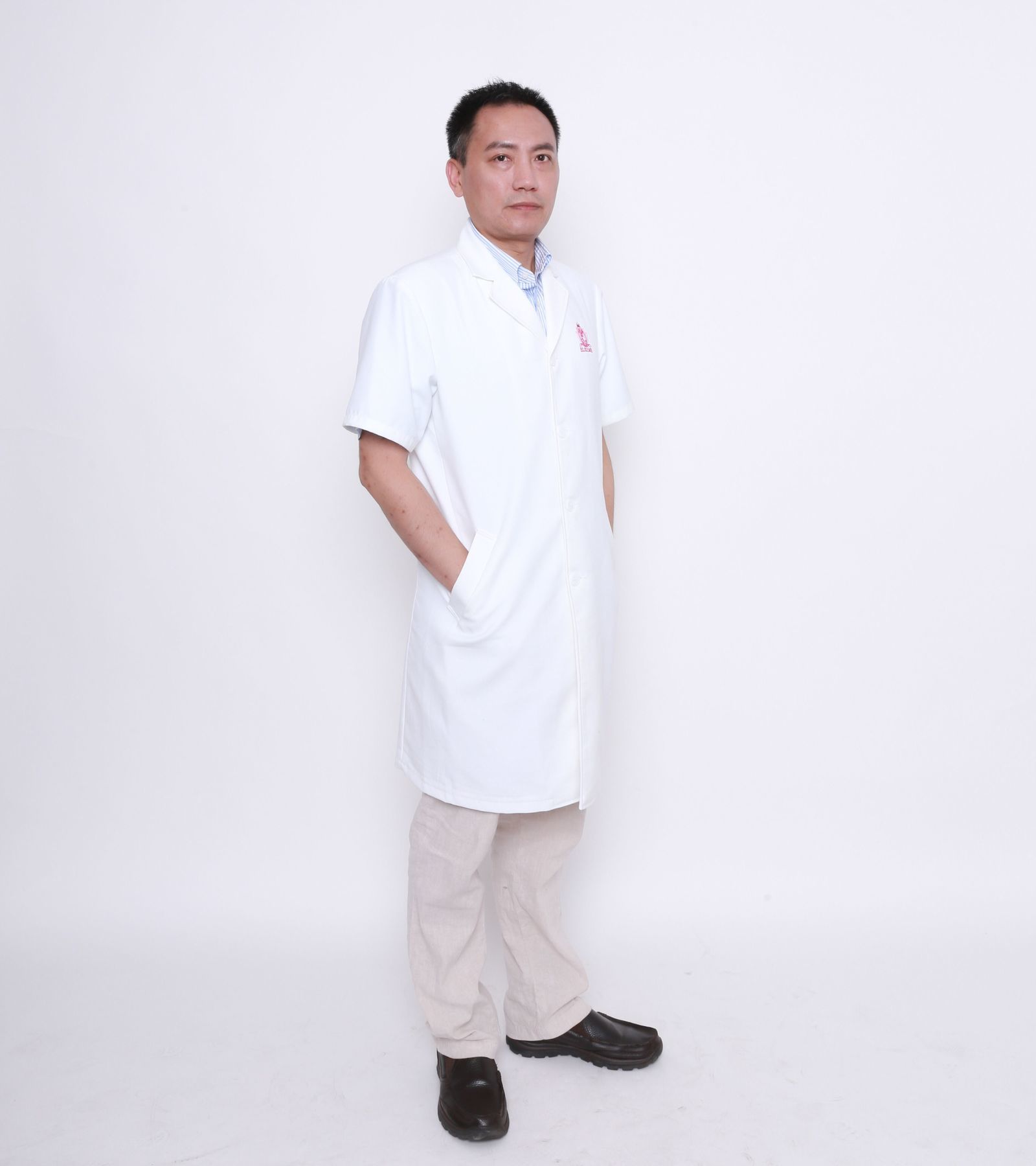 李旭东