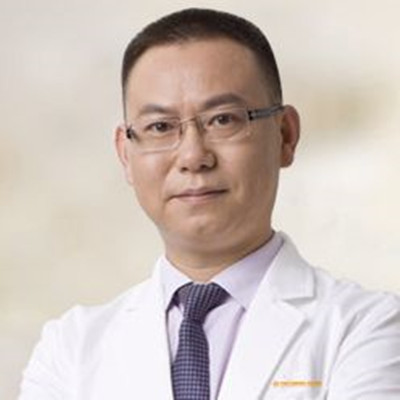 黄健
