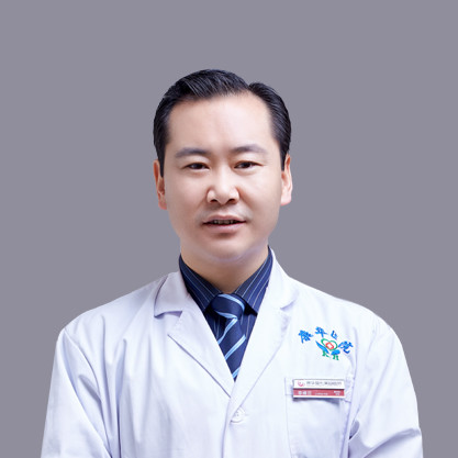 李峰云
