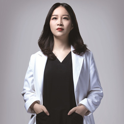 李英