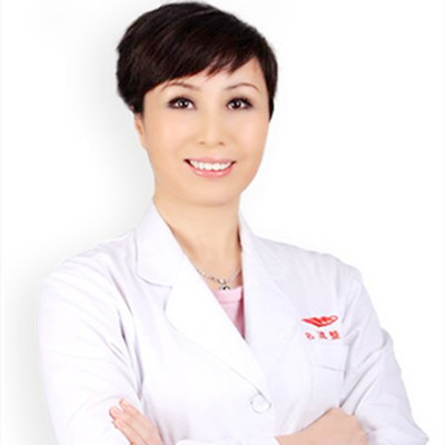 李晶