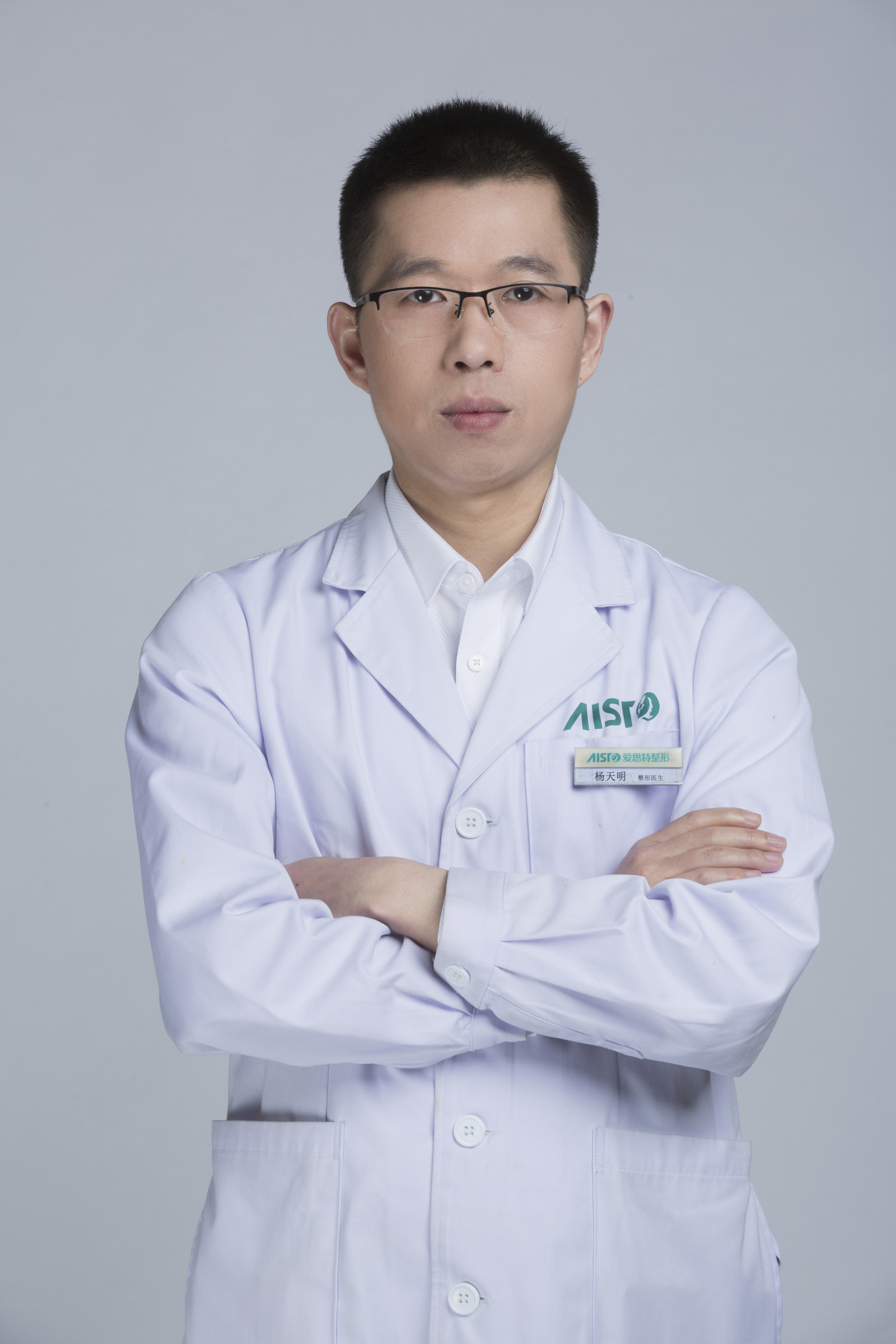 杨天明
