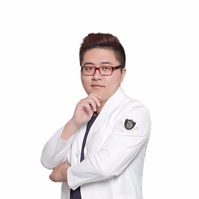 董伟鹏