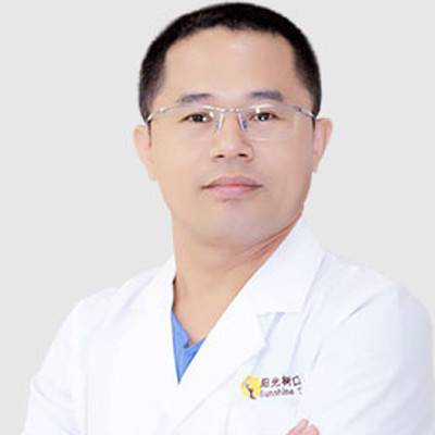 李明华