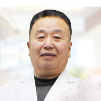韩伟