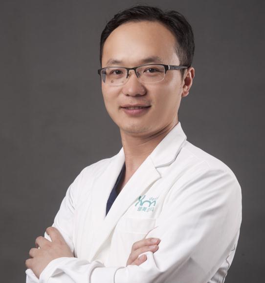 杨贵鸣