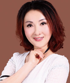 顾群群