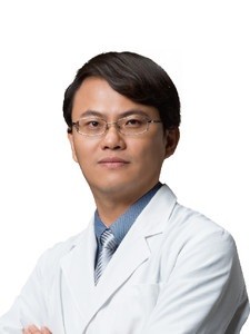 颜崇文