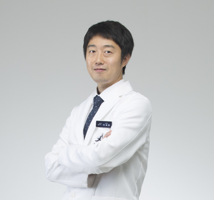 李世镛