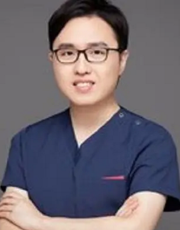 邱加恩