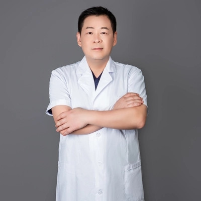 周勇
